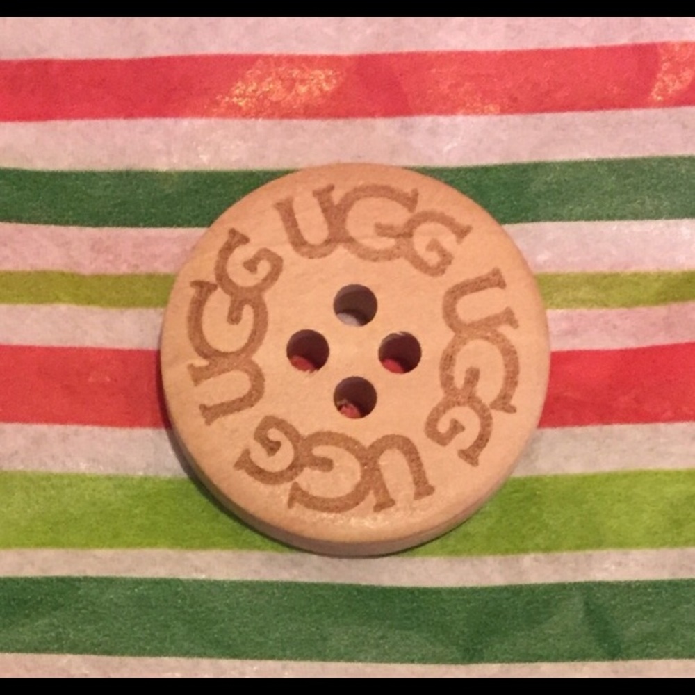 Mini/Small UGG Replacement Button - youth size